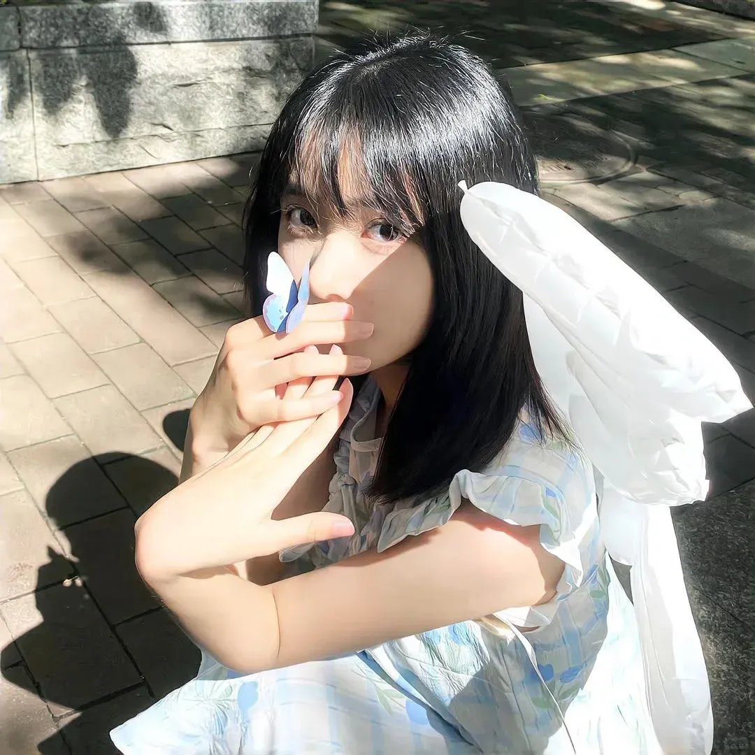 格纹衬衫